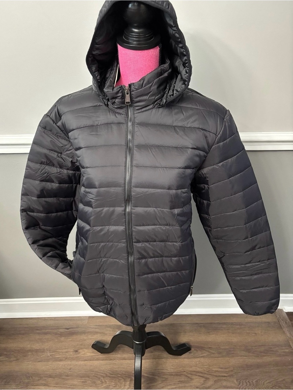 Ruxen Hooded Puffer Jacket in Charcoal